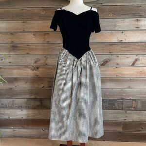 Brittany Nicole Maxi Dress EUC
